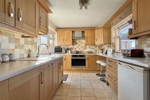 Kitchen- click for photo gallery